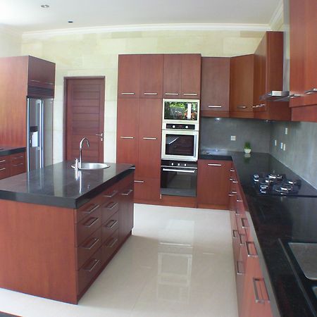 Villa Beachside Gianyar  Exterior photo
